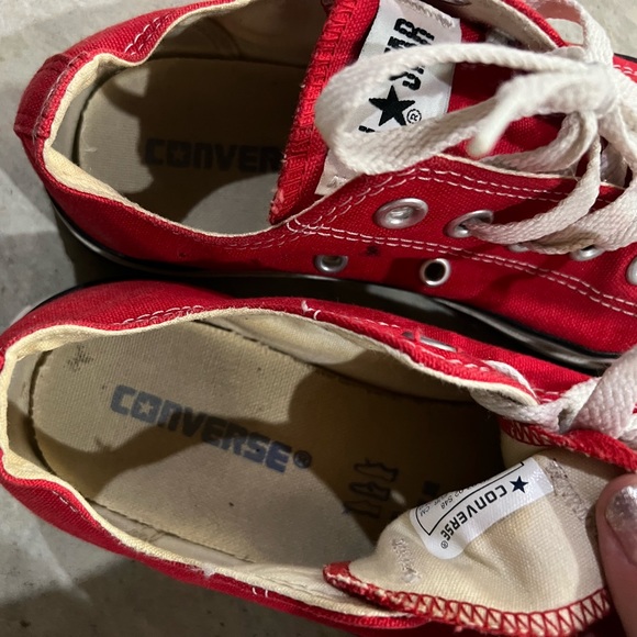Red Unisex Converse - Picture 4 of 8